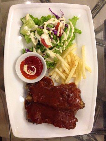 Luna Restaurant